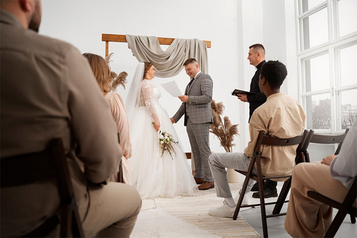 Woman Refuses To Sit Next To Late Husband’s Portrait, Boycotts Wedding Despite Daughter’s Pleas Woman Refuses To Sit Next To Late Husband’s Portrait, Boycotts Wedding Despite Daughter’s Pleas