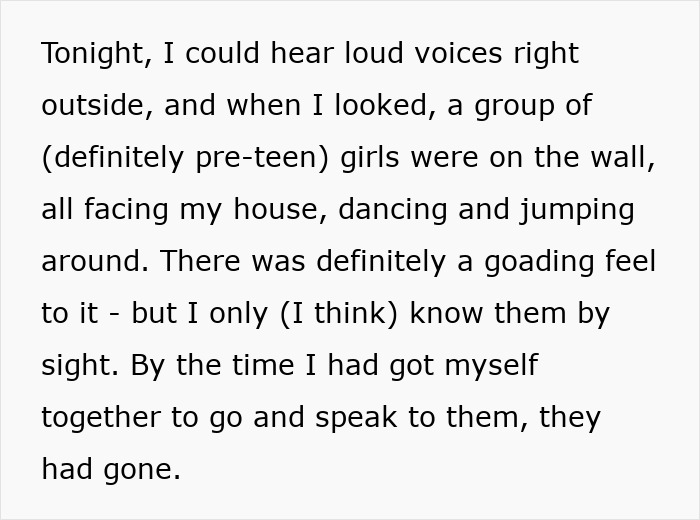 “I’m A Karen”: Woman Taunted By Kids Taking Up Space On Her Wall Wonders How To Solve The Issue “I’m A Karen”: Woman Taunted By Kids Taking Up Space On Her Wall Wonders How To Solve The Issue