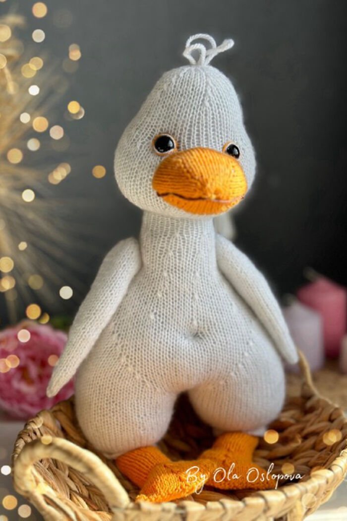 Here’s My Idea For A Christmas Goose-Inspired Knitting Pattern Here’s My Idea For A Christmas Goose-Inspired Knitting Pattern