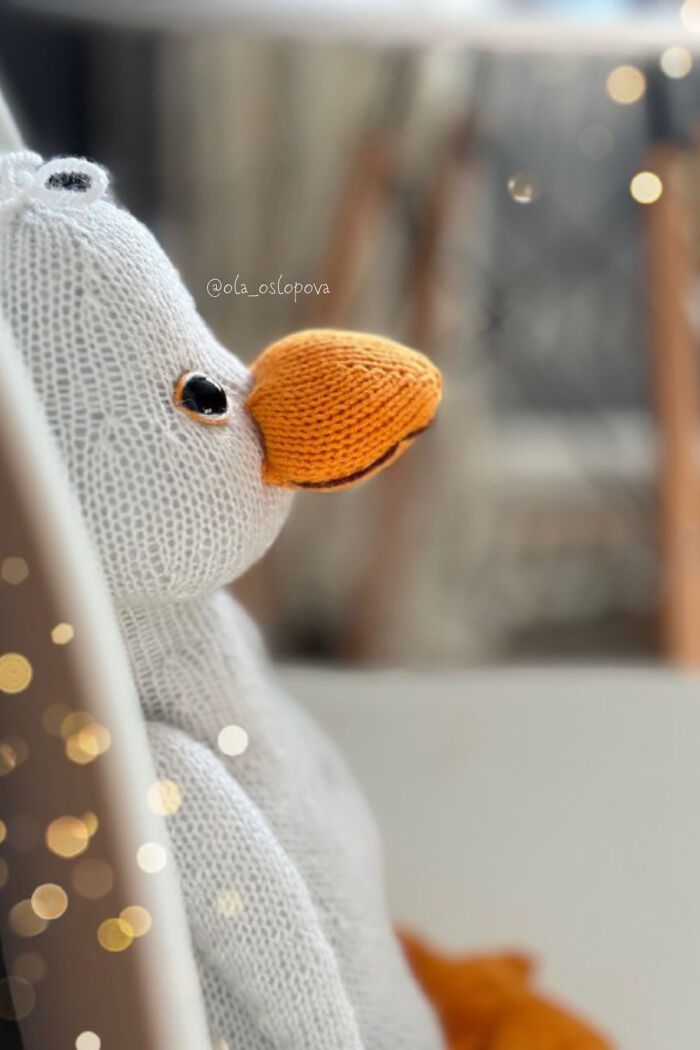 Here’s My Idea For A Christmas Goose-Inspired Knitting Pattern Here’s My Idea For A Christmas Goose-Inspired Knitting Pattern