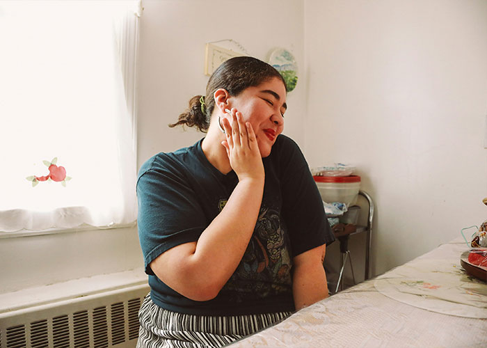 “What’s A Weird Little Thing That We All Do Or Experience, But No One Talks About?” (40 Answers)