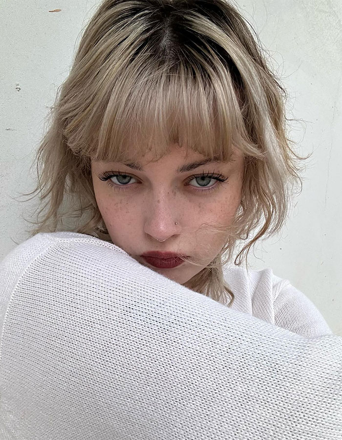 Dave Grohl's Daughter Returns To Social Media With Cryptic Post After His Secret Baby Scandal Dave Grohl's Daughter Returns To Social Media With Cryptic Post After His Secret Baby Scandal