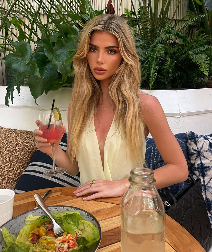 Banned Influencer Liv Schmidt Faces Backlash Again For Kids' Clothes Money-Saving Hack Banned Influencer Liv Schmidt Faces Backlash Again For Kids' Clothes Money-Saving Hack