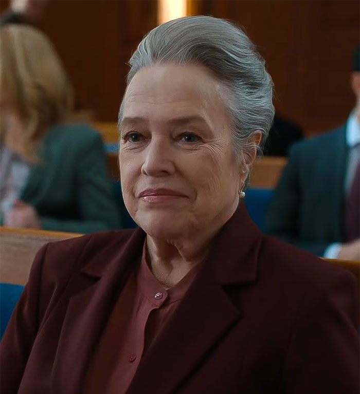 Journalist Heals Kathy Bates’ 30-Year-Old Guilt For Her Mom: “She Should’ve Had My Life” Journalist Heals Kathy Bates’ 30-Year-Old Guilt For Her Mom: “She Should’ve Had My Life”