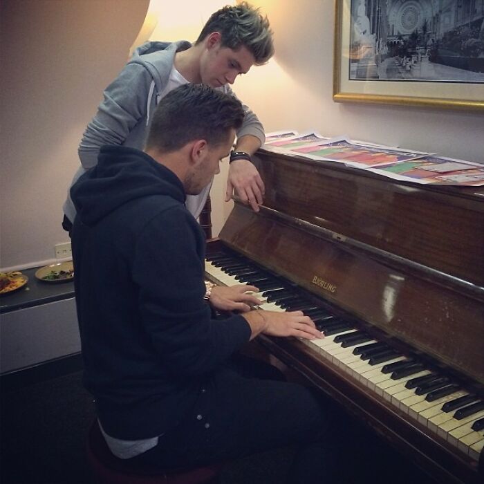 "Devastated" One Direction Bandmates Share Emotional Tributes To Liam Payne: "I Lost A Brother" "Devastated" One Direction Bandmates Share Emotional Tributes To Liam Payne: "I Lost A Brother"