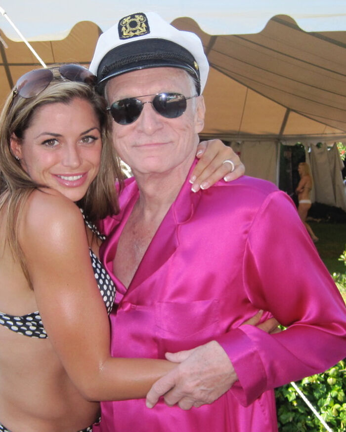 Ex-Playboy Model Who Lived With Hugh Hefner In His $100M Mansion Is Now Homeless, Sleeps In A Tent Ex-Playboy Model Who Lived With Hugh Hefner In His $100M Mansion Is Now Homeless, Sleeps In A Tent