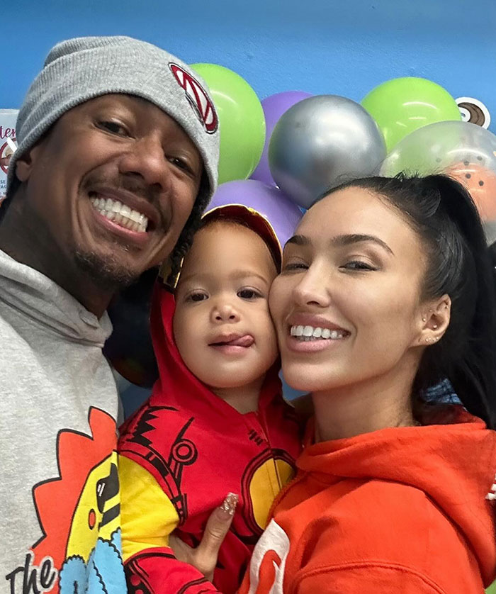 People Fume Over Birthday Cupcakes Donning Nick Cannon’s Numerous Exes: “Such A Loser Move” People Fume Over Birthday Cupcakes Donning Nick Cannon’s Numerous Exes: “Such A Loser Move”