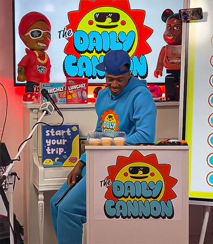 People Fume Over Birthday Cupcakes Donning Nick Cannon’s Numerous Exes: “Such A Loser Move” People Fume Over Birthday Cupcakes Donning Nick Cannon’s Numerous Exes: “Such A Loser Move”