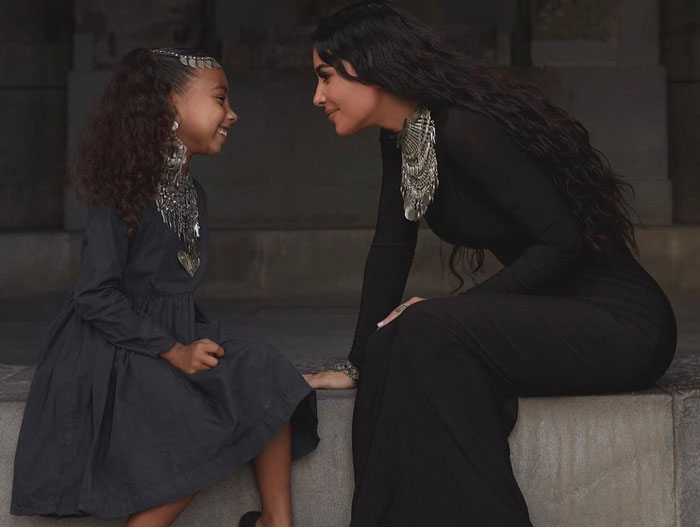 North West Gifts Mom Kim Kardashian Necklace With Bizarre Toilet-Themed Engraving For 44th B-Day North West Gifts Mom Kim Kardashian Necklace With Bizarre Toilet-Themed Engraving For 44th B-Day