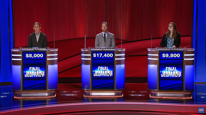 Jeopardy! Host Ken Jennings Apologizes To Female Contestant After “Sexist” Clue Jeopardy! Host Ken Jennings Apologizes To Female Contestant After “Sexist” Clue