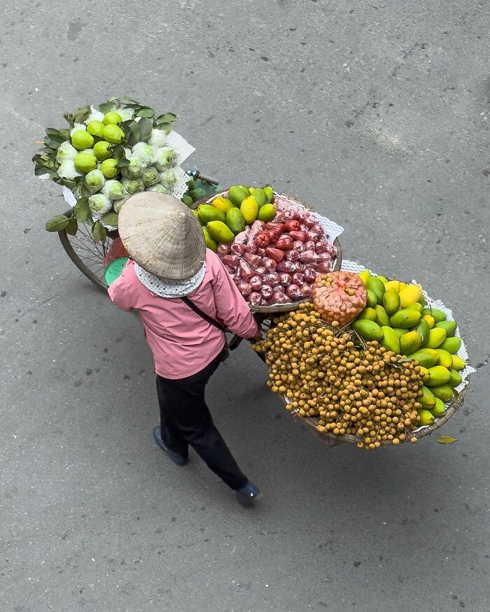 Trung Dong's Portraits Of Hanoi's Fruit Merchants (9 Pics)-Interview