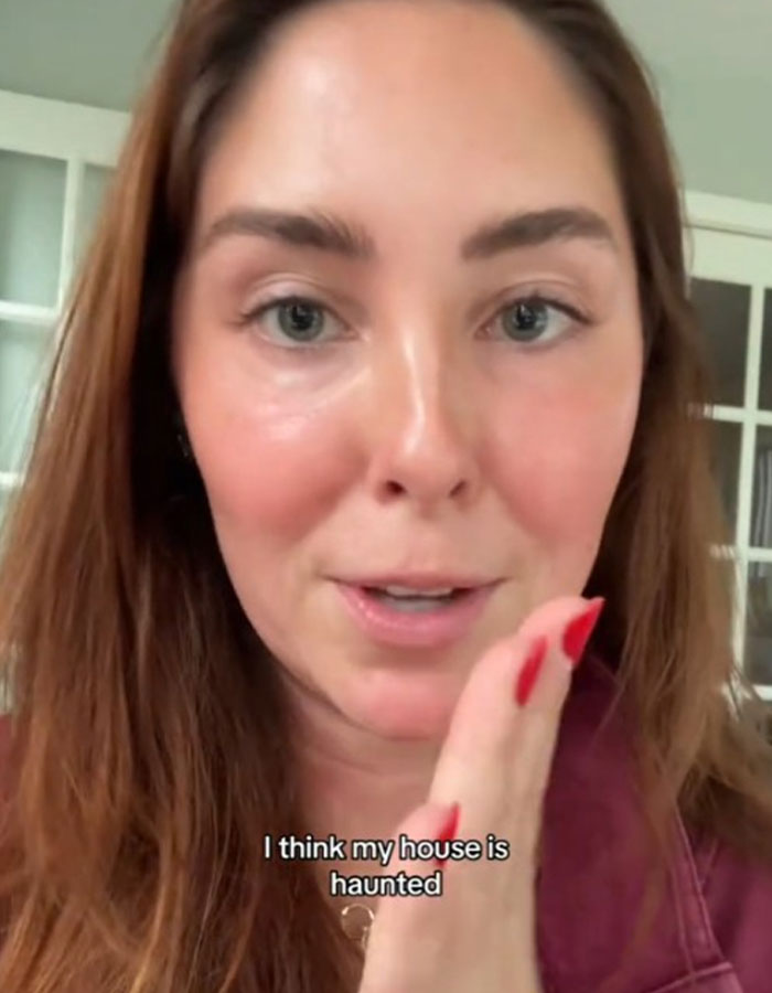 “There’s Obviously A Body”: Woman Discovers Rug In Her Yard, Suspects It May Have Human Remains “There’s Obviously A Body”: Woman Discovers Rug In Her Yard, Suspects It May Have Human Remains