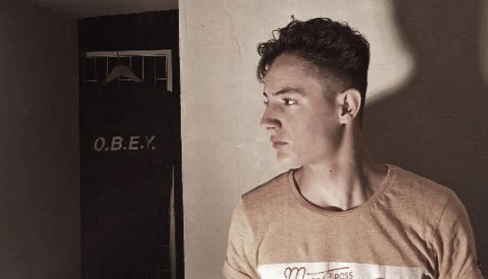 Man Takes His Own Life After Real Estate Agent Poses As Surgeon And Performs Beard Transplant Man Takes His Own Life After Real Estate Agent Poses As Surgeon And Performs Beard Transplant