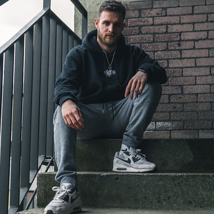 Daredevil Influencer Falls From Spain's Tallest Bridge While Trying To Snap Instagram Photo Daredevil Influencer Falls From Spain's Tallest Bridge While Trying To Snap Instagram Photo