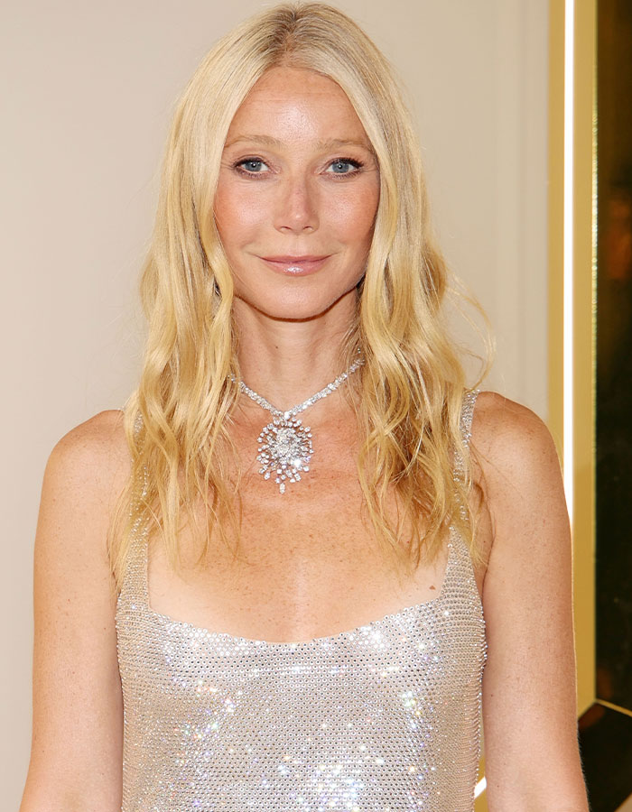 Gwyneth Paltrow Stuns At Her 52nd Birthday Dinner Party In Paris: “No One Else Can Compete” Gwyneth Paltrow Stuns At Her 52nd Birthday Dinner Party In Paris: “No One Else Can Compete”