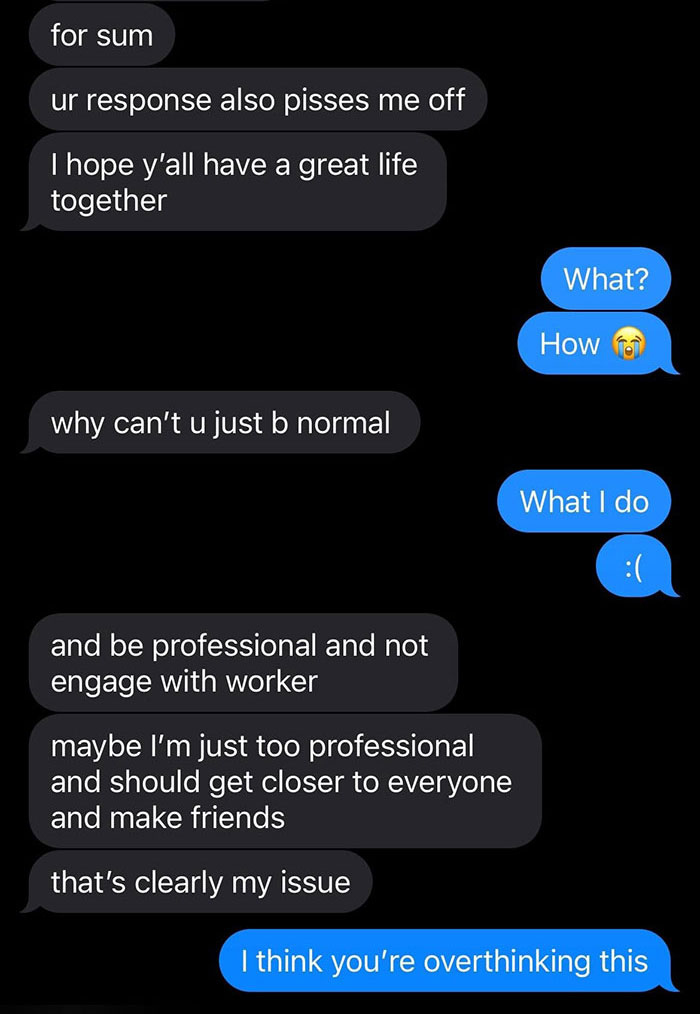 Guy Shares Texts From His Insecure GF After She Saw Texts From His Manager, Folks Are Horrified Guy Shares Texts From His Insecure GF After She Saw Texts From His Manager, Folks Are Horrified