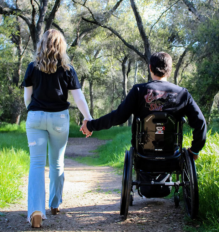 Interable Couple Goes Viral After Detailing How They Do The “Deed” And Debunking Stereotypes Interable Couple Goes Viral After Detailing How They Do The “Deed” And Debunking Stereotypes