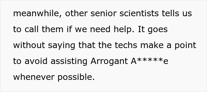 Arrogant Scientist Dismisses Lab Technician’s Warnings, Makes A Fool Of Himself Arrogant Scientist Dismisses Lab Technician’s Warnings, Makes A Fool Of Himself