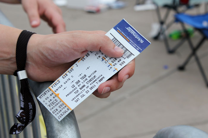 Woman Gets Left Out From A Concert As Her MIL Buys Tickets For Everyone But Her Woman Gets Left Out From A Concert As Her MIL Buys Tickets For Everyone But Her