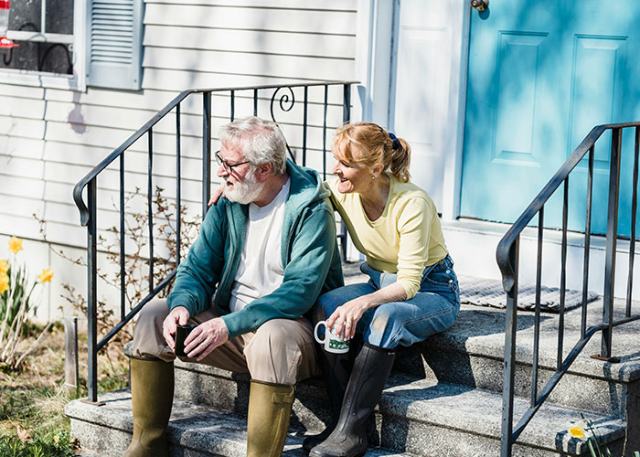 “Boomer Neighbors Think That Because Our House Was Vacant For A While, Our Yard Becomes Theirs” “Boomer Neighbors Think That Because Our House Was Vacant For A While, Our Yard Becomes Theirs”