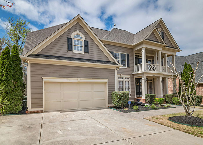 “Boomer Neighbors Think That Because Our House Was Vacant For A While, Our Yard Becomes Theirs” “Boomer Neighbors Think That Because Our House Was Vacant For A While, Our Yard Becomes Theirs”