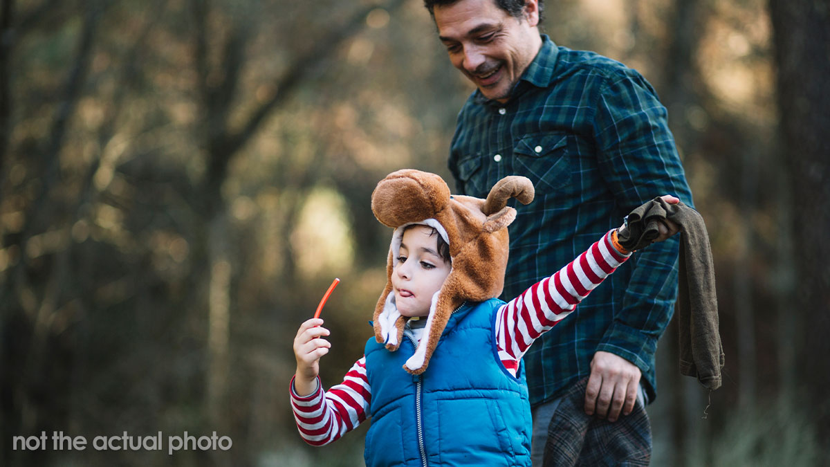 Senior Citizen Has The Audacity To Push 4YO In The Middle Of Trail, Has To Deal With Angry Dad