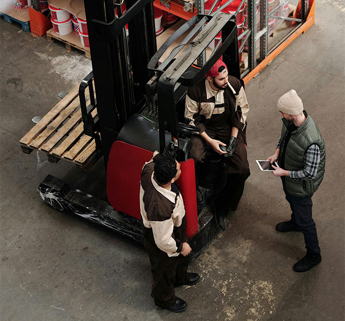 New Boss Forces 9-5 Work, Ends Up In A Costly No-Win Situation After Worker Maliciously Complies New Boss Forces 9-5 Work, Ends Up In A Costly No-Win Situation After Worker Maliciously Complies