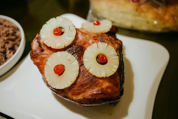 Man Ruins The Food His Wife Spent 3.5 Hours Making, Then Cancels Dinner To Her Utter Dislike Man Ruins The Food His Wife Spent 3.5 Hours Making, Then Cancels Dinner To Her Utter Dislike