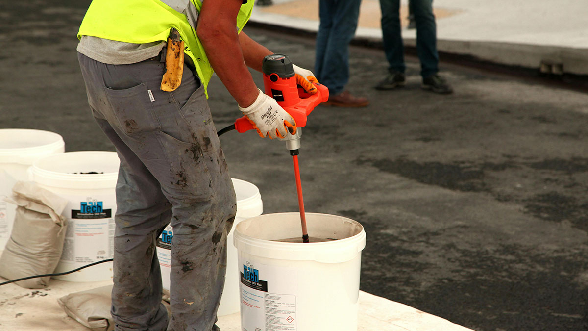 Woman Busts Worker Peeing In The Plaster Mix For Her Kitchen, Demands Company Take Everything Down