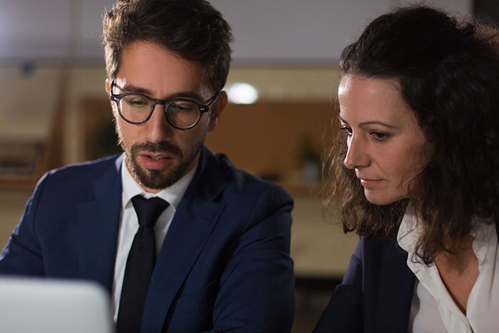 School Bully’s Mom Finds Out Her New Boss Is His Victim’s Parent, Goes Weaving Intrigues On The Spot School Bully’s Mom Finds Out Her New Boss Is His Victim’s Parent, Goes Weaving Intrigues On The Spot