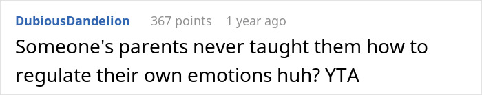 Kid Keeps Running And Screaming In A Restaurant, 21YO Tells Him To Stop, Mom Is Livid Kid Keeps Running And Screaming In A Restaurant, 21YO Tells Him To Stop, Mom Is Livid