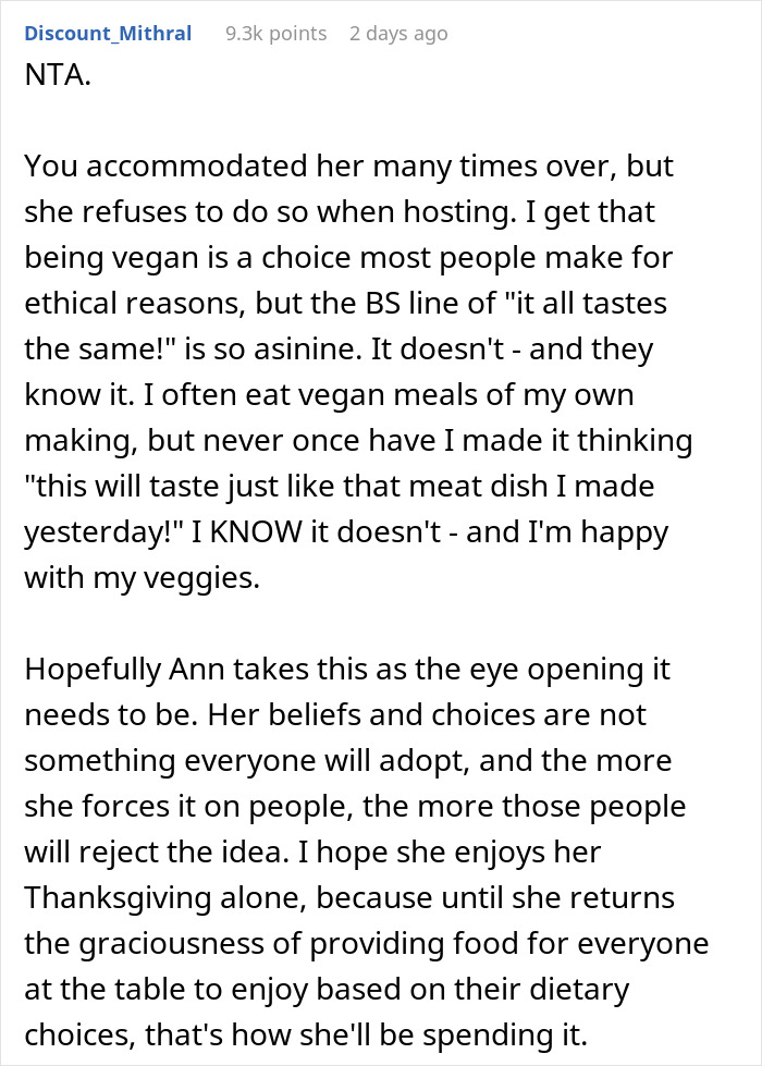 Vegan Host Pushes Her Thanksgiving Menu, Friends Serve Her An RSVP Nightmare In Return Vegan Host Pushes Her Thanksgiving Menu, Friends Serve Her An RSVP Nightmare In Return