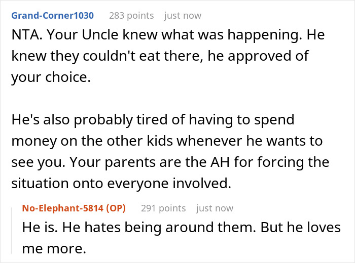 Teen Never Eats At Favorite Restaurant Because Of Stepsiblings, Goes There For B-day, Dad Is Livid Teen Never Eats At Favorite Restaurant Because Of Stepsiblings, Goes There For B-day, Dad Is Livid