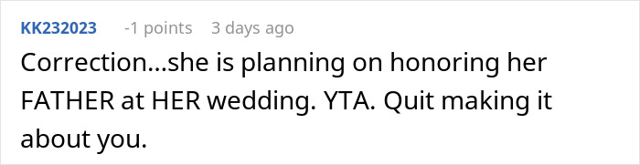 Woman Refuses To Sit Next To Late Husband’s Portrait, Boycotts Wedding Despite Daughter’s Pleas Woman Refuses To Sit Next To Late Husband’s Portrait, Boycotts Wedding Despite Daughter’s Pleas
