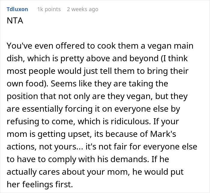 Militantly Vegan Man Tries To Ruin Possibly The Last Thanksgiving With The Whole Family Militantly Vegan Man Tries To Ruin Possibly The Last Thanksgiving With The Whole Family