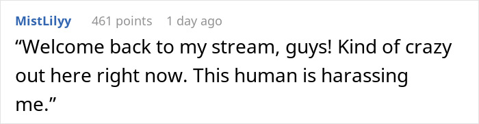 People Online Are Very Amused By This Crab Who Stole A Camera And Went On Filming His Adventures People Online Are Very Amused By This Crab Who Stole A Camera And Went On Filming His Adventures