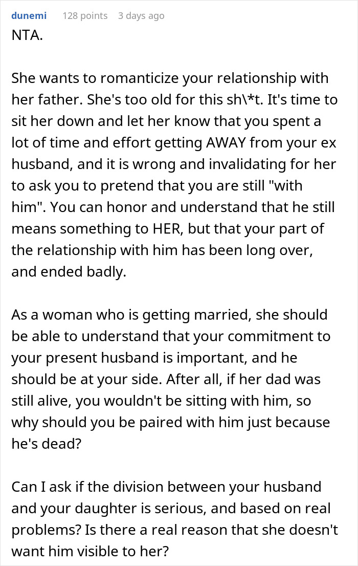 Woman Refuses To Sit Next To Late Husband’s Portrait, Boycotts Wedding Despite Daughter’s Pleas Woman Refuses To Sit Next To Late Husband’s Portrait, Boycotts Wedding Despite Daughter’s Pleas