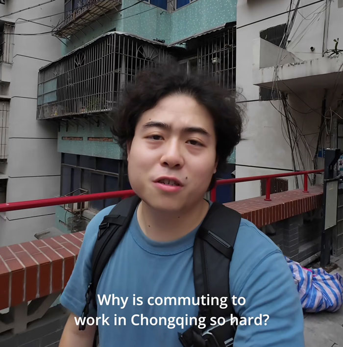 Man Shares What Daily Commute In Chongqing Looks Like, People Are Shocked And Horrified Man Shares What Daily Commute In Chongqing Looks Like, People Are Shocked And Horrified