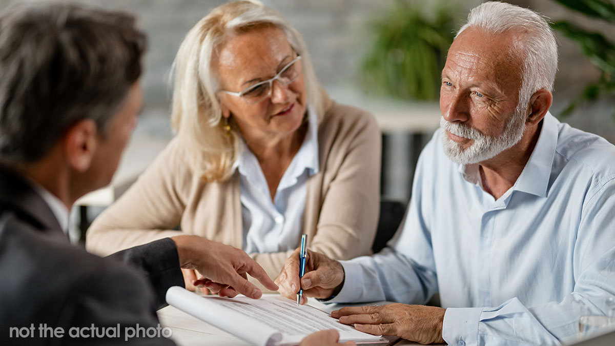 53YO Used To Live Off His Parents, Finally Has To Face The Consequences After Them Passing Away