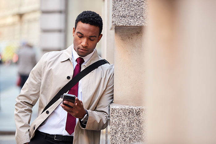 Guy Declares War On Dating App After It Won’t Refund Him $45, Company Ends Up Paying $23 Million Guy Declares War On Dating App After It Won’t Refund Him $45, Company Ends Up Paying $23 Million