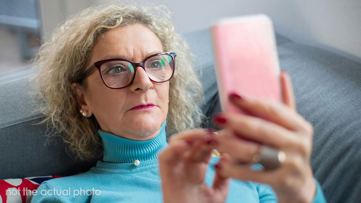 MIL Feels DIL Is “Overpowering” Her Son And Always Responding On His Behalf, Netizens Open Her Eyes