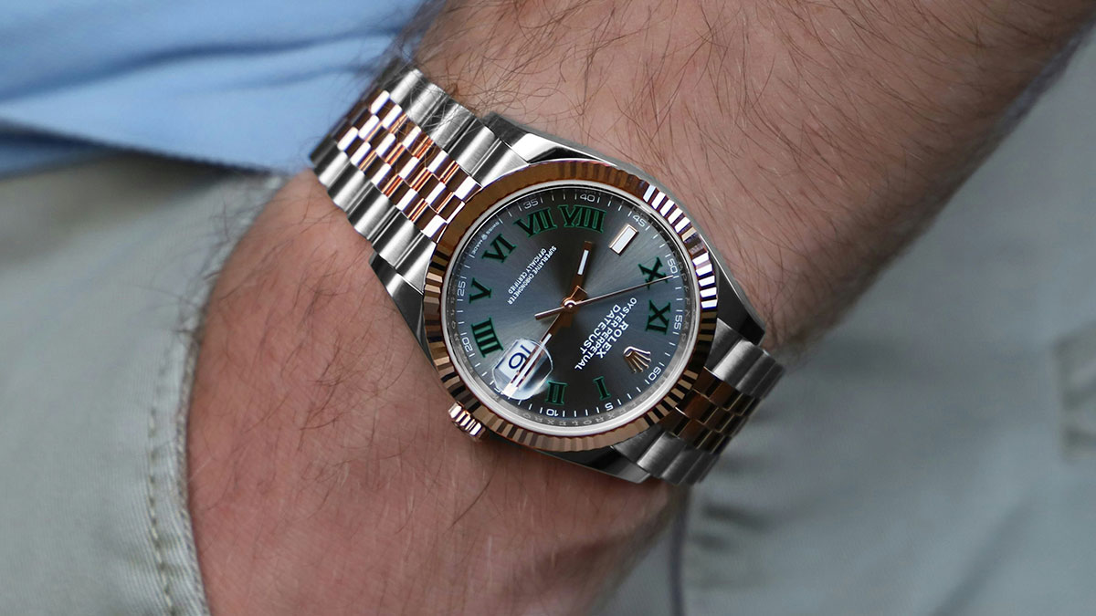 Woman’s Entitled Behavior Over Wedding Gifts Leaves Groom-To-Be Re-Evaluating Their Relationship