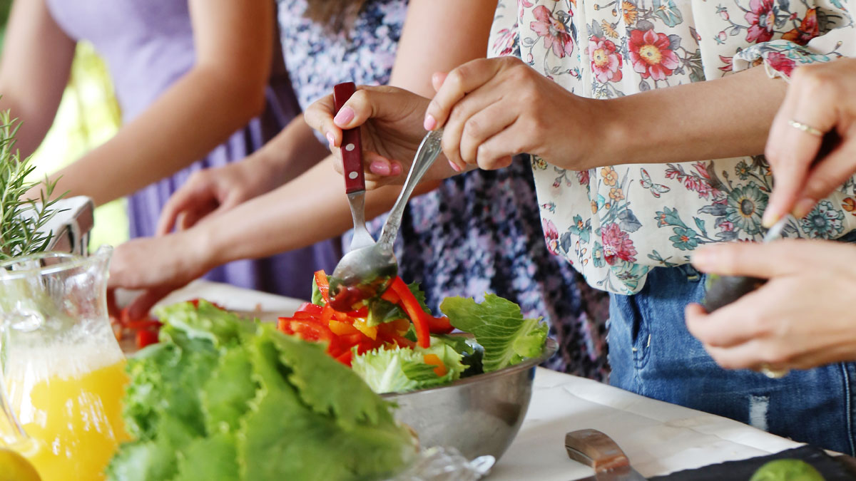 “Hell No”: Woman Shames Friend’s Ridiculous Wedding Expectations That Made Her Opt Out