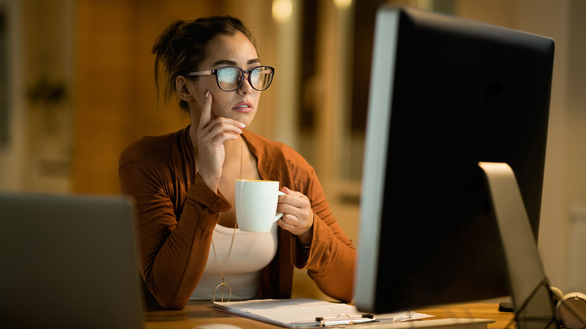 30 Times People Took A Break At Work To Tweet The Whole Truth About Having To Work