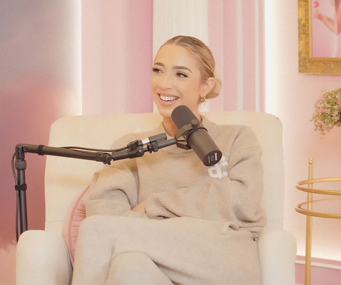 Feminist Podcaster Blasted For Hosting Bonnie Blue, Who Has Slept With Hundreds Of College Students Feminist Podcaster Blasted For Hosting Bonnie Blue, Who Has Slept With Hundreds Of College Students