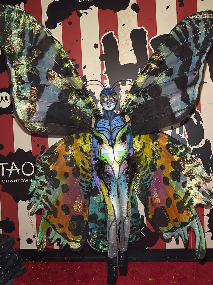 "Otherworldly": Heidi Klum's 2024 Halloween Costume Teasers Have Fans Losing Their Minds "Otherworldly": Heidi Klum's 2024 Halloween Costume Teasers Have Fans Losing Their Minds