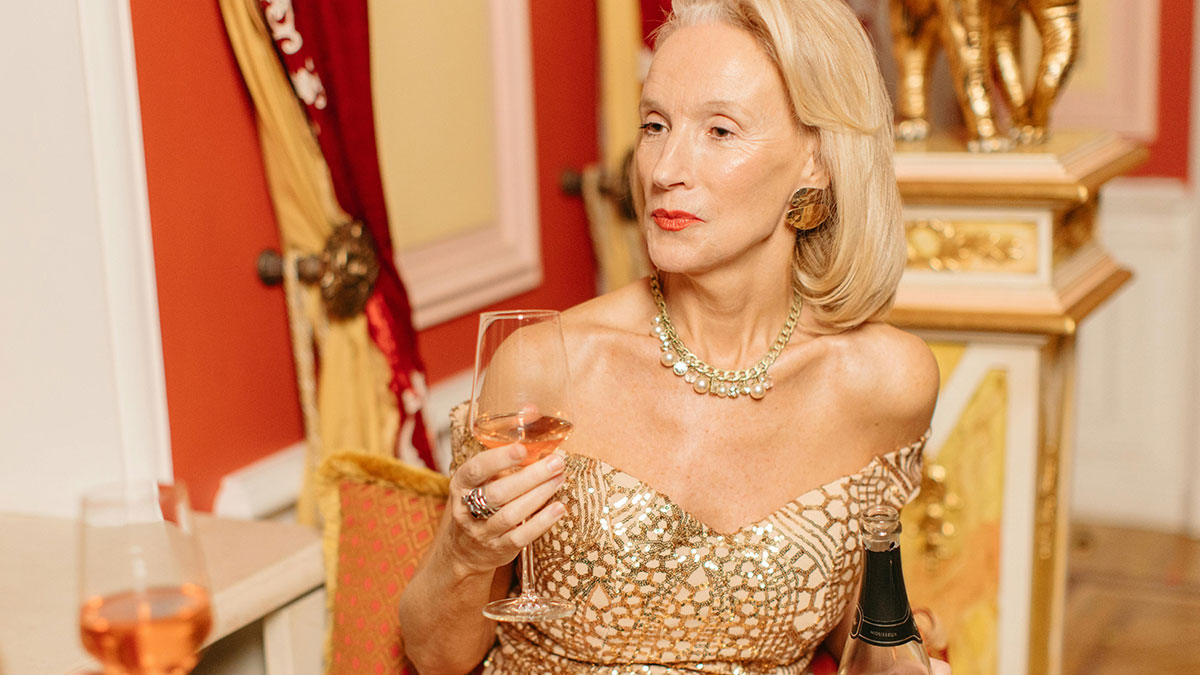 Mom’s Last Attempt At Breaking Up Newlyweds Ends In Her Getting Kicked Out Of The Wedding