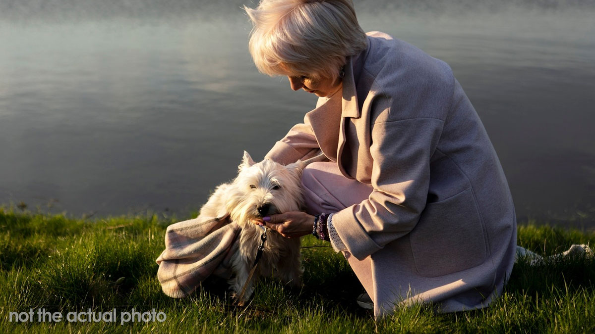 Woman’s Mother Insists On Ludicrous Requirements For Untrained Dog, She Takes To The Web To Vent