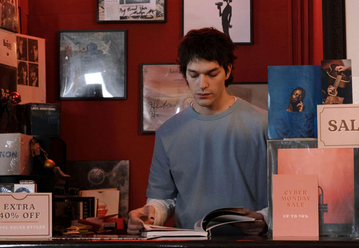 Guy Opens An Adult Store As Neighbors Didn't Let Him Rent It To A Company, Netizens Left Laughing Guy Opens An Adult Store As Neighbors Didn't Let Him Rent It To A Company, Netizens Left Laughing