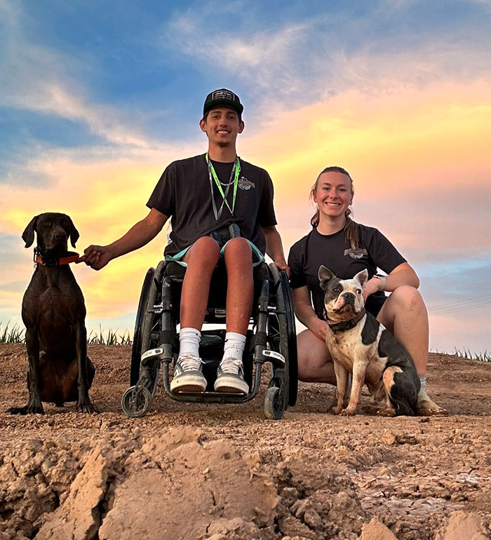 Interable Couple Goes Viral After Detailing How They Do The “Deed” And Debunking Stereotypes Interable Couple Goes Viral After Detailing How They Do The “Deed” And Debunking Stereotypes